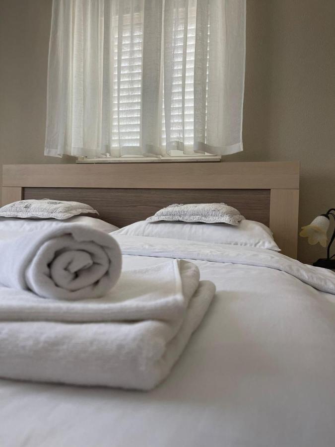 Apartments Belmat Трогір Екстер'єр фото