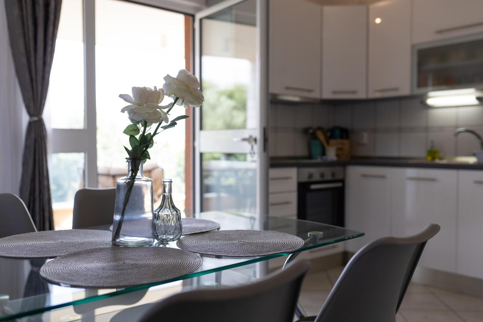 Apartments Belmat Трогір Екстер'єр фото