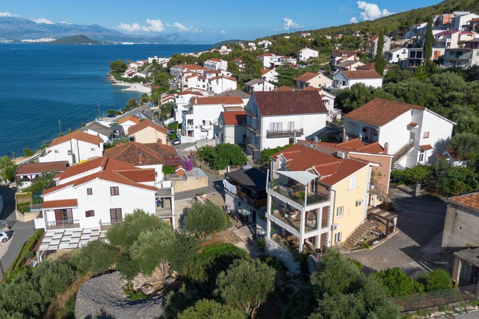 Apartments Belmat Трогір Екстер'єр фото