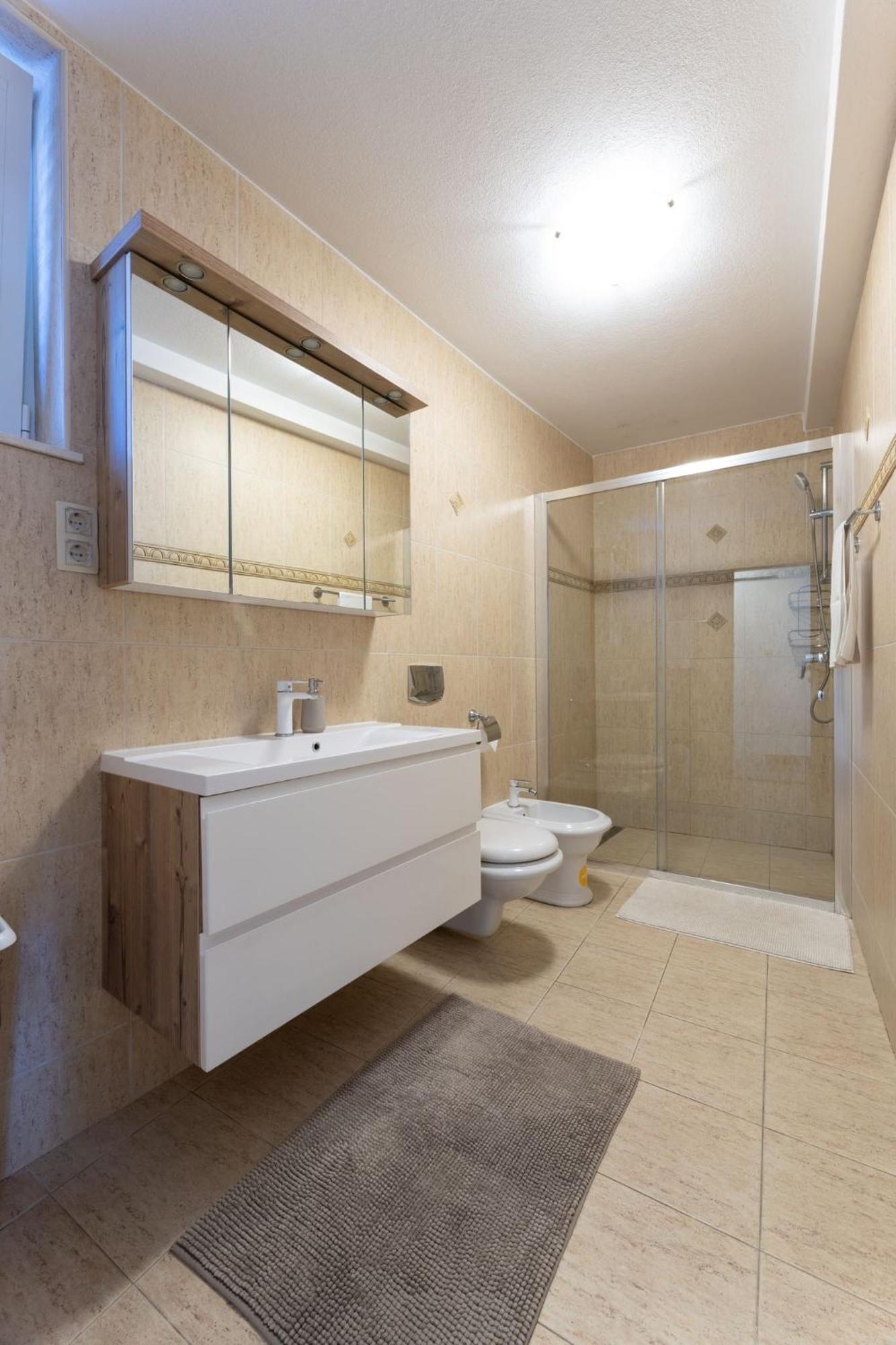 Apartments Belmat Трогір Екстер'єр фото