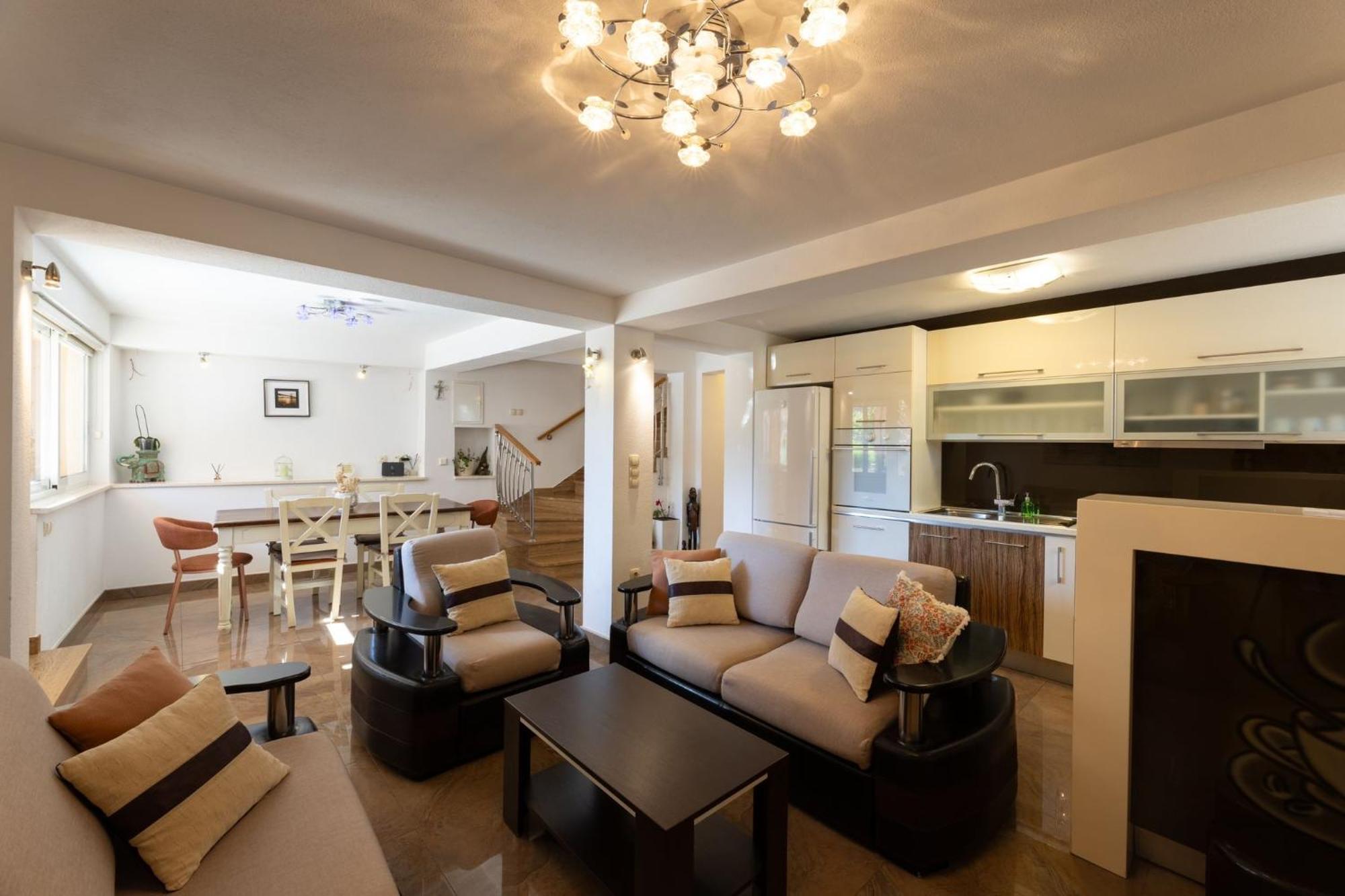 Apartments Belmat Трогір Екстер'єр фото