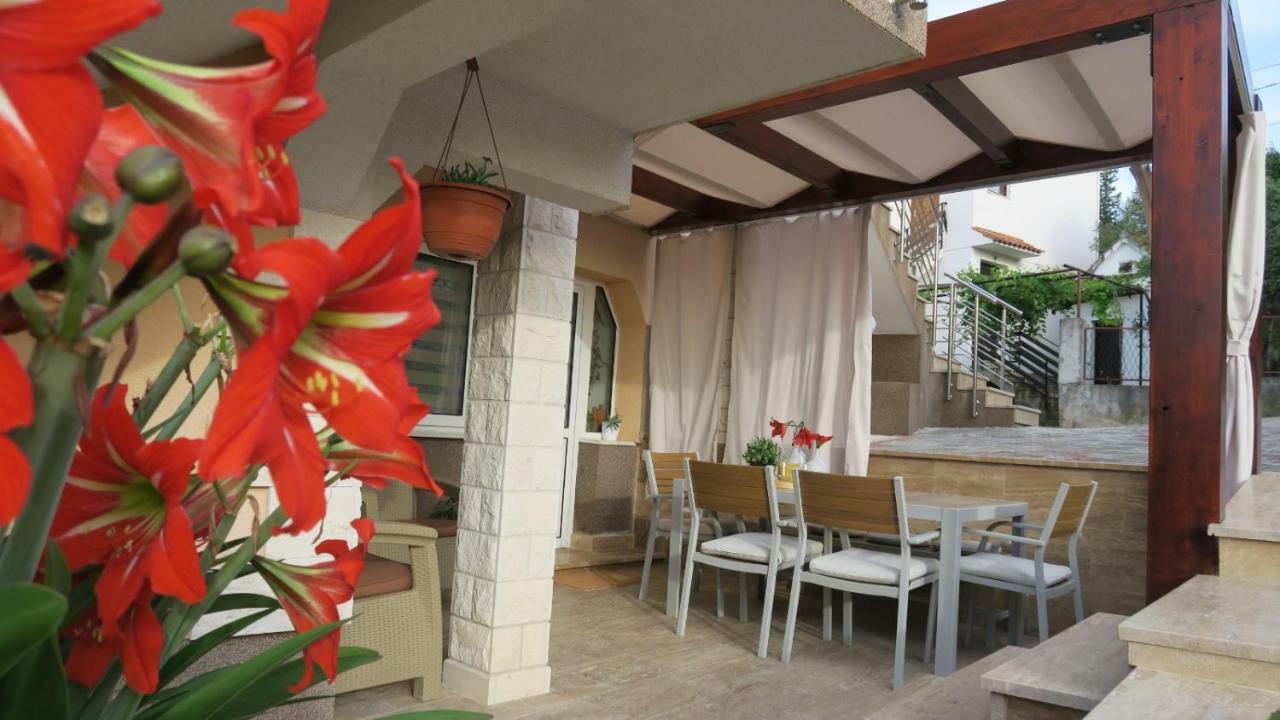 Apartments Belmat Трогір Екстер'єр фото